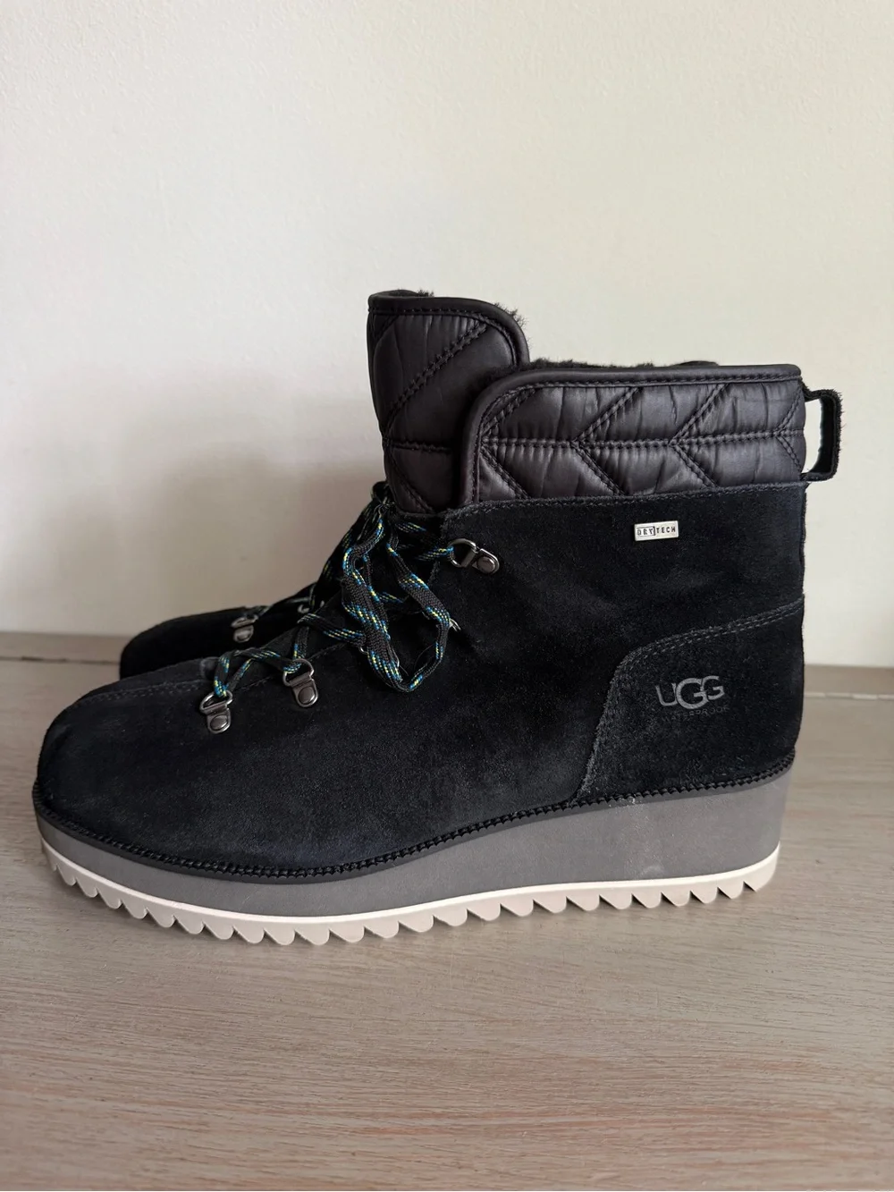 UGG Birch Black Waterproof Snow Boots Lace Up Cold Weather Tech Womens 11